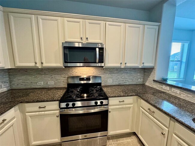 Foto del edificio - 13102 Southern Way Ln