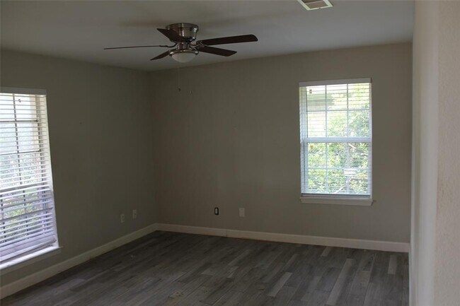 Building Photo - 1200 N O'Connor Rd