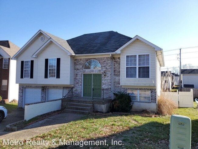 3 Br 3 Bath House 4703 Middlesex Dr House For Rent In Louisville Ky Apartments Com