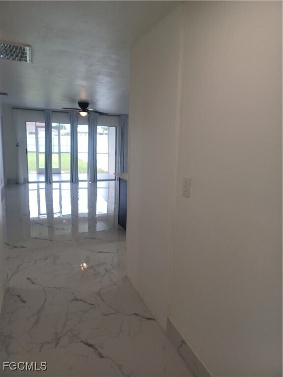Foto del edificio - 1102 SW 15th Terrace