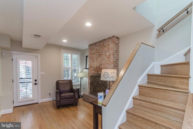 Foto del edificio - 2321 17th St NW