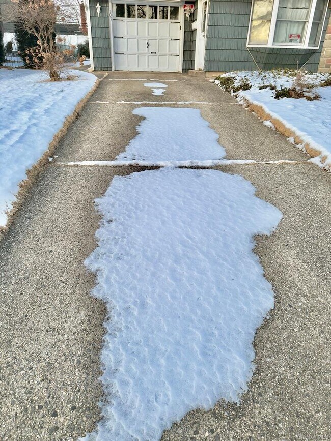 Foto del edificio - 107 Ball Park Ln