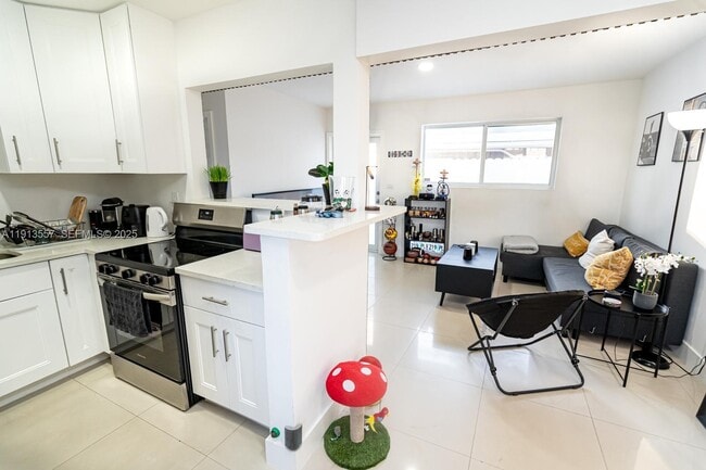 Building Photo - 2388 NE 173rd St