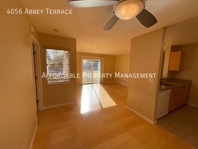 Foto del edificio - 4056 Abbey Terrace
