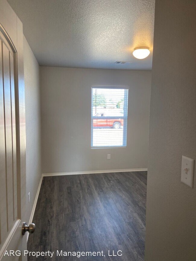 Foto del edificio - 3 br, 2 bath House - 3725 Keeneland Drive
