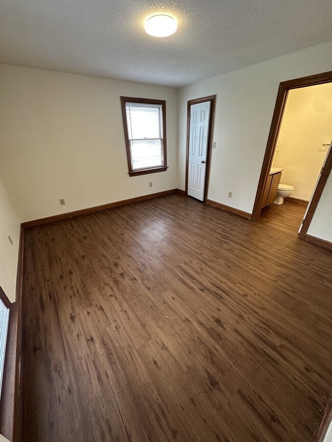 Building Photo - 3605-201 Helix Court