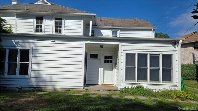 Foto del edificio - 98 S Hamilton St