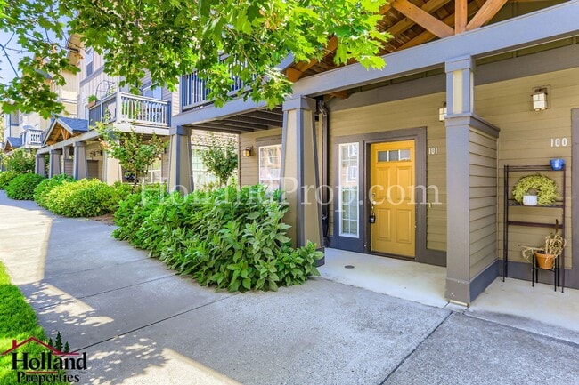 Building Photo - **VOUCHER ACCEPTED** — Beaverton Ground-Le...