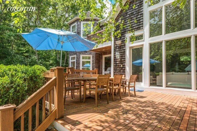 Foto del edificio - 2219 Deerfield Rd