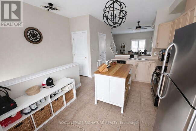 Photo du bâtiment - 101 Willow Ln