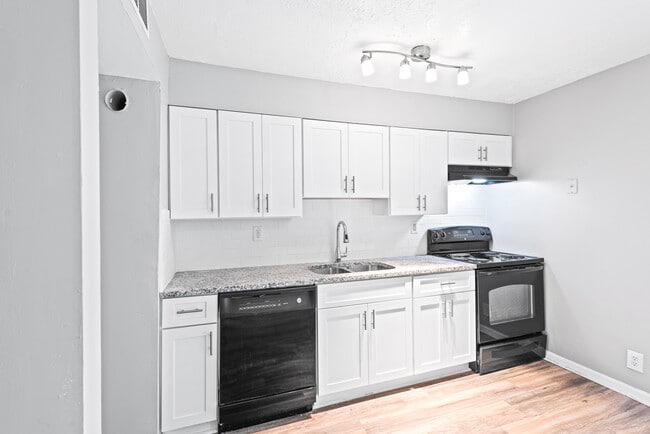 Building Photo - Uphill Flats- 1, 2 & 3 Bedrooms