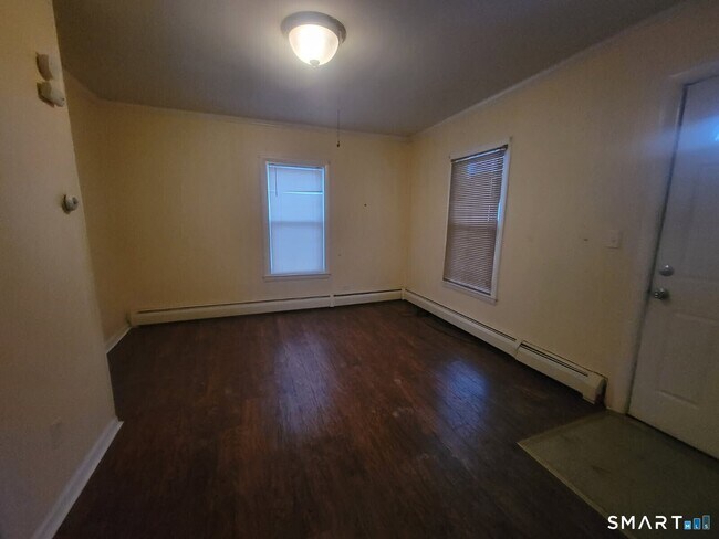 Foto del edificio - 102 Brook St