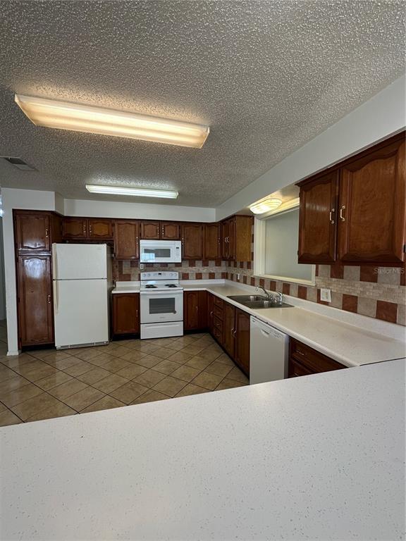 Foto del edificio - 5907 NW 65th Pl