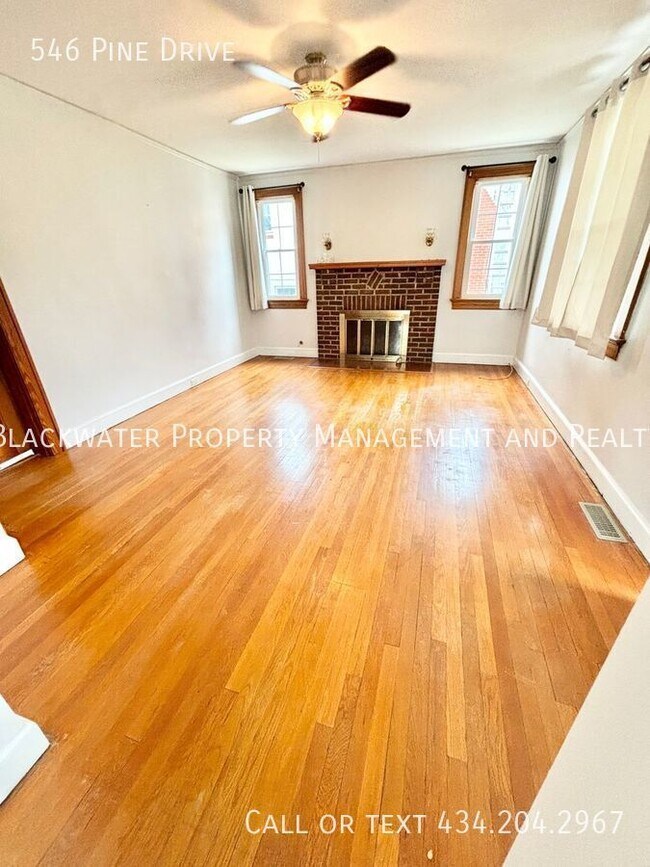 Building Photo - 1 Bedroom Home in Rivermont!