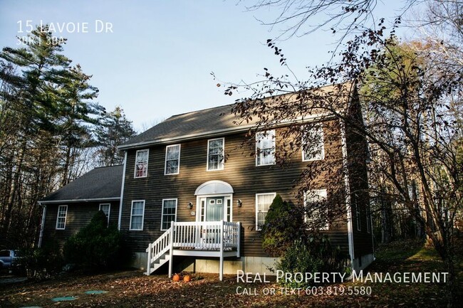 Building Photo - Inviting 3 Bed, 2.5 Bath Home Nestled in N...