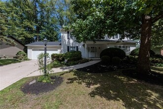 Building Photo - 33403 Cromwell Dr
