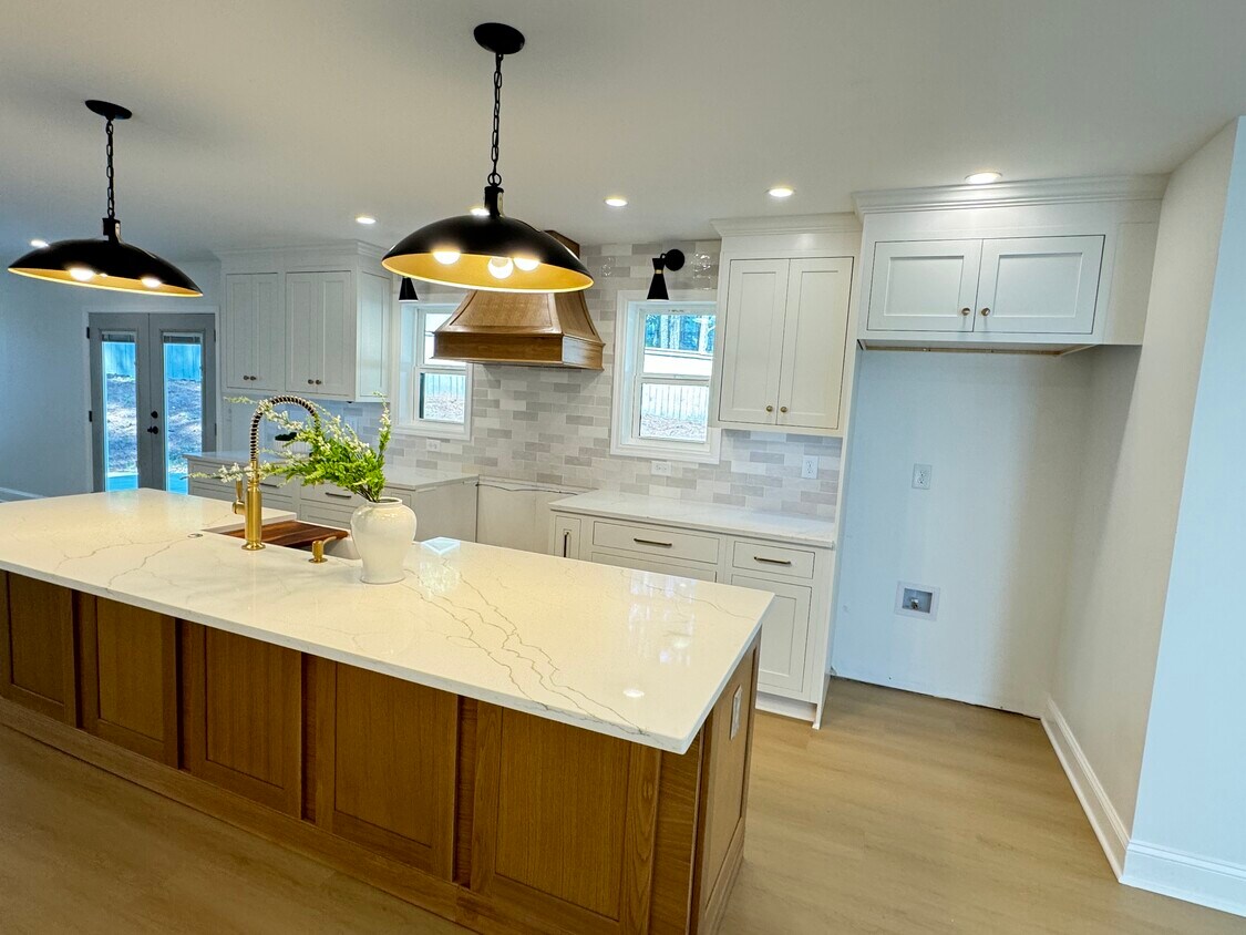 Building Photo - 125 Pine Rise Ct