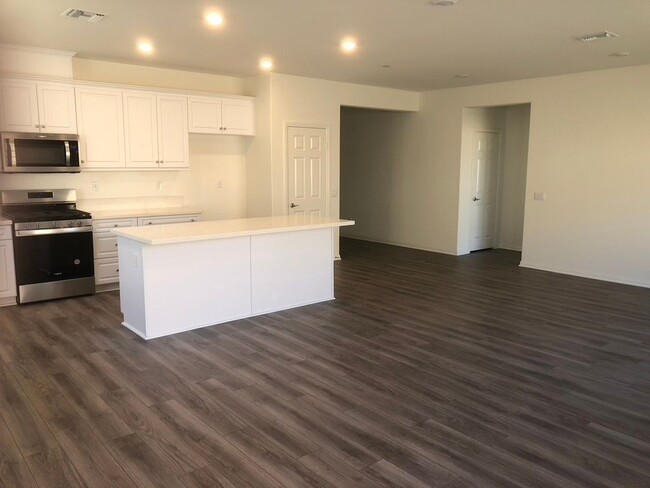 Building Photo - 19806 Barnfield Pl