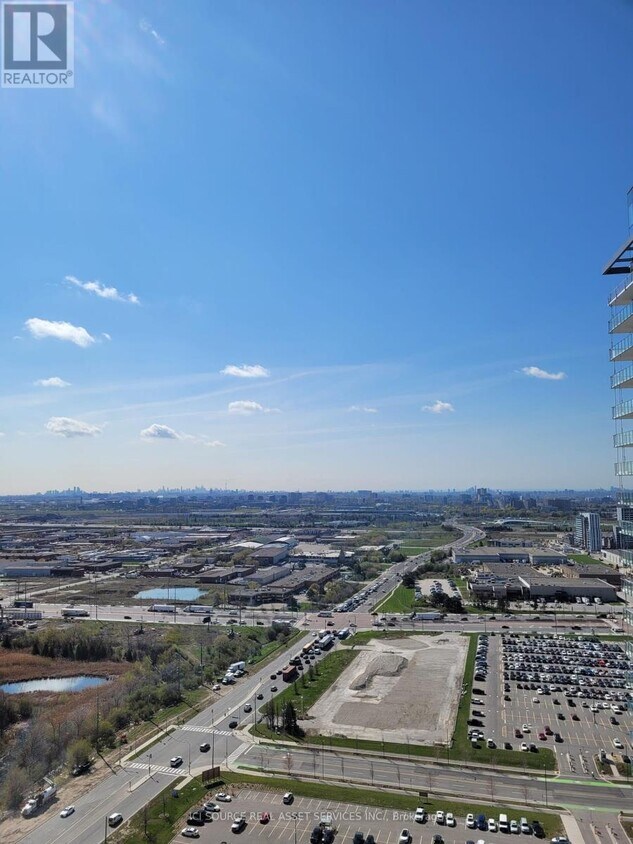 Photo principale - 1000-1000 Portage Pkwy