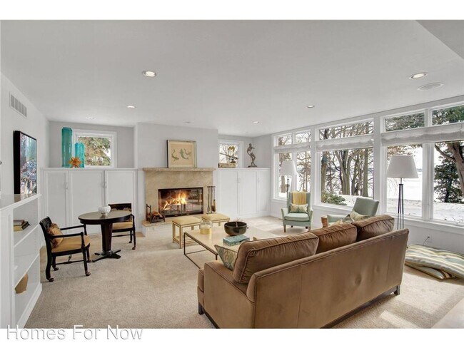 Building Photo - 4 br, 3.5 bath House - 4423 N Shore Drive