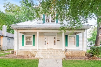 Building Photo - 8303 Division Ave