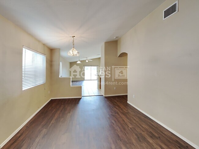 Foto del edificio - 6813 W Pebble Shore Court