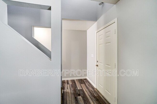 Foto del edificio - 3571 Turret Green Dr