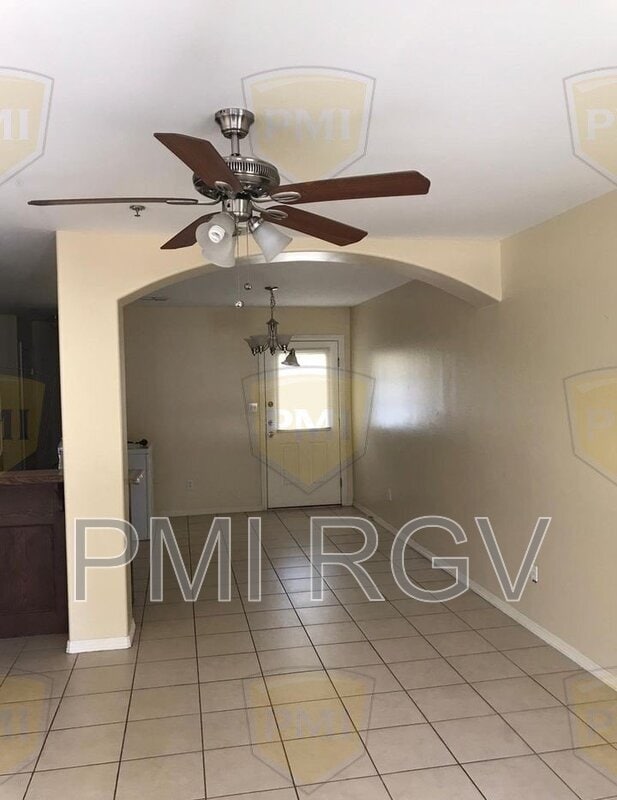 Foto del edificio - 1603 W Omni Ave