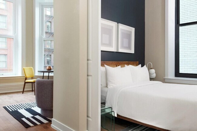 Building Photo - 17 S Wabash Ave