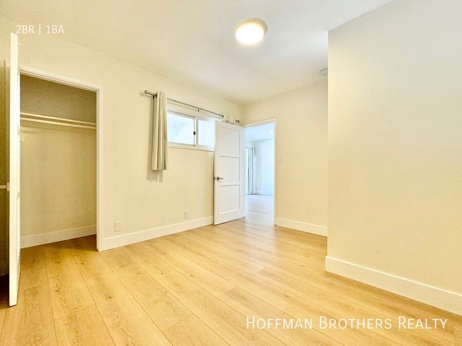 Foto del edificio - 356 Rexford Dr