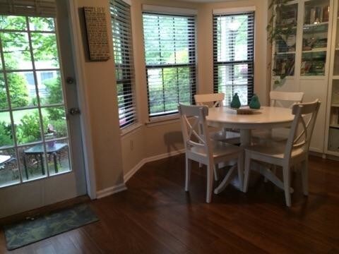 Foto del edificio - 111 Longfield Ct