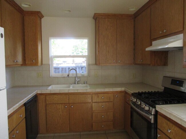 Foto del edificio - 8495 Murray Ave