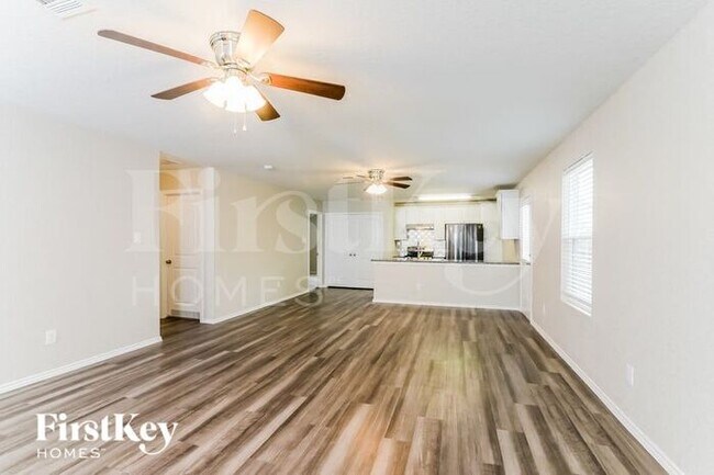 Foto del edificio - 8939 Lamus Wheel