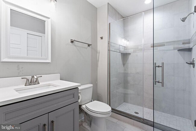 Foto del edificio - 1640 Edgley St