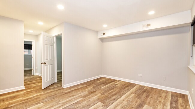 Foto del edificio - 3746 W Leland Ave
