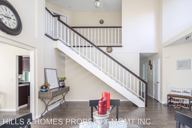 Building Photo - 4 br, 2.5 bath House - 7441 MAXIMILLIAN PLACE