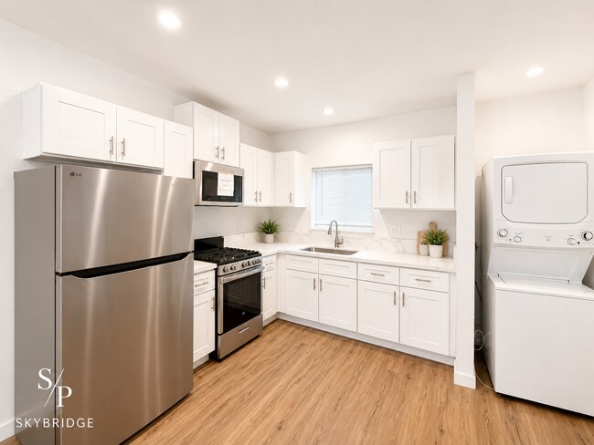 Foto del edificio - Charming 1-Bedroom ADU with Hardwood Floors – Downey Living at Its Best!