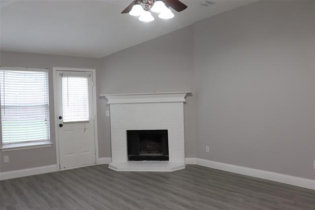 Foto del edificio - 1425 Knottingham Dr