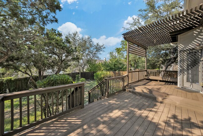 Foto del edificio - 7608 Black Mountain Dr