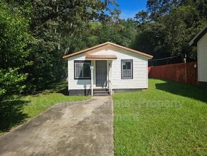 Building Photo - 3716 Piedmont Dr