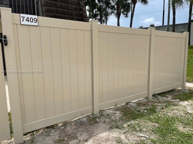 Building Photo - 7409 74th Way