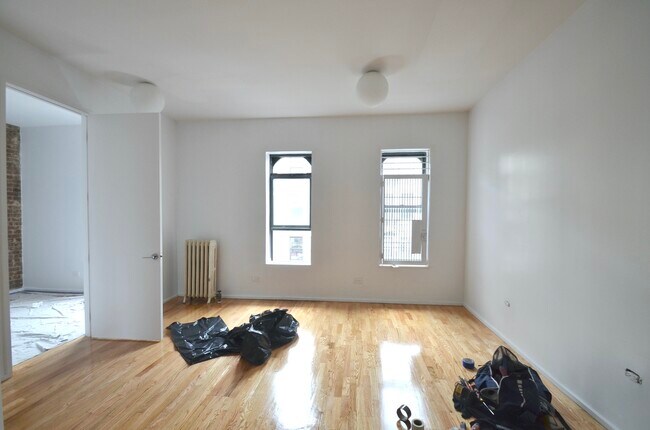 Foto del edificio - 561 W 144th St