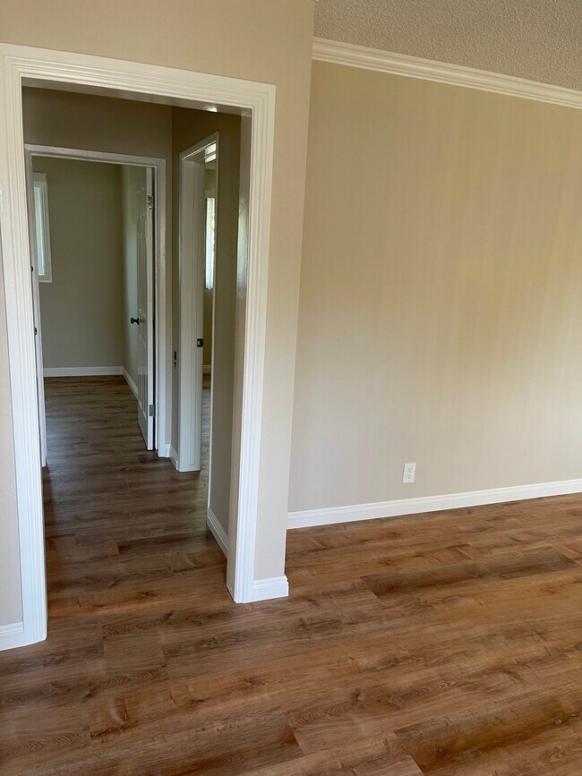 Building Photo - 4321 Inglewood Blvd