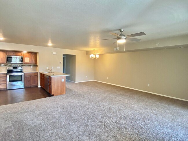 Foto del edificio - Townhome in West Greeley