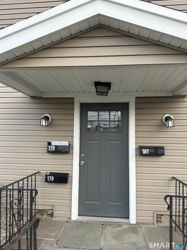 Foto del edificio - 179 Longview Ave