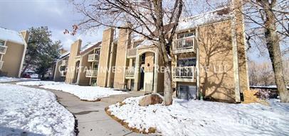 Foto del edificio - 425 E Creekside Cir