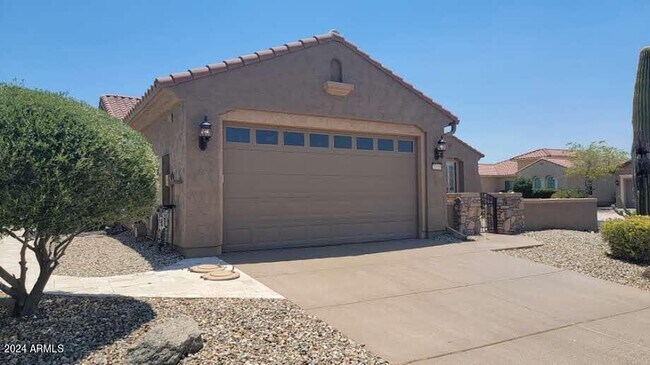 Foto del edificio - 26505 W Burnett Rd