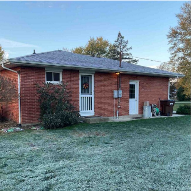 Building Photo - 206 N Bickett Rd, Xenia, Ohio 45385