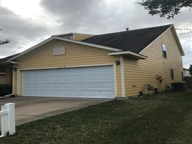 Foto del edificio - 4119 Barossa Valley Ln