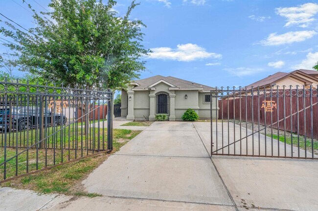 Foto del edificio - 3219 Galveston St